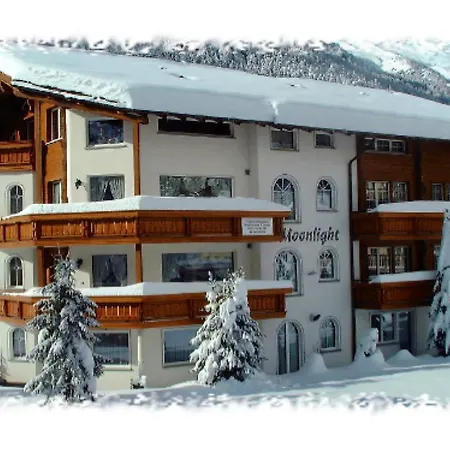 Moonlight Guest house *